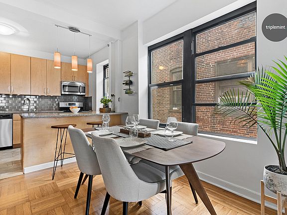 4th image of 415 Saint Johns Pl APT 4C