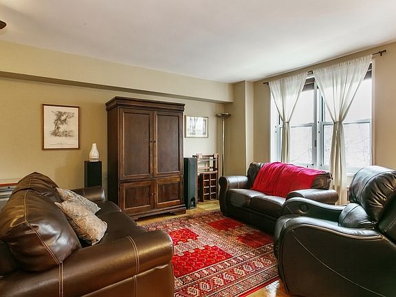 3rd image of 3901 Independence Ave APT 5C