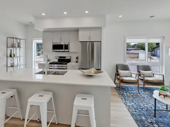 505 22nd Ave NW, Calgary, AB T2M 1N5