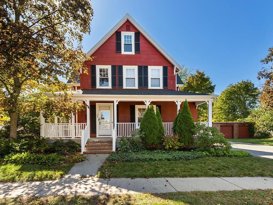 1st image of 39 Forest St