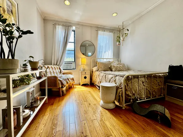 325 E 90th St APT 5FE, New York, NY 10128