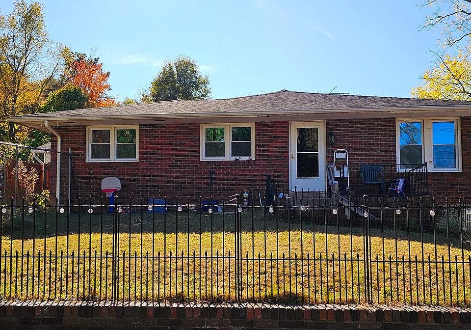 2nd image of 3027 Cedarville Rd