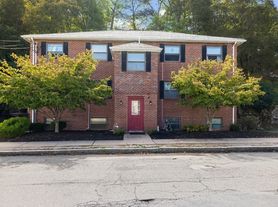 51 Lynde St
