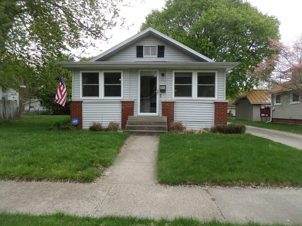 217 Sylvan St, Buchanan, MI 49107