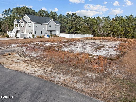 3rd image of 208 Quailwood Court
