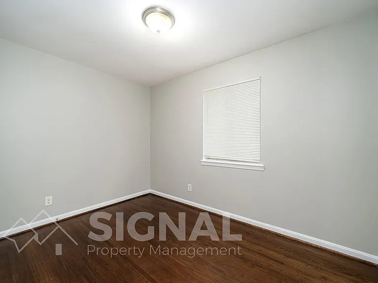 320 Argonne Dr — Photo 15