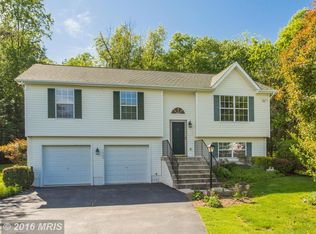 7560 Pine St, Manassas, VA 20111