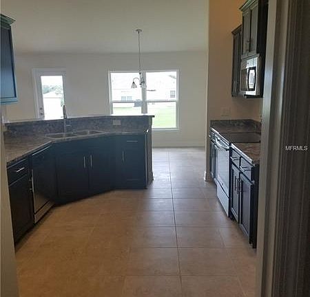 5th image of 16346 Vine Cliff Ave