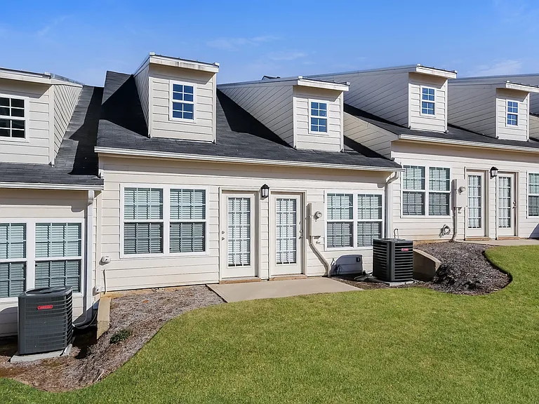 244 Riley Cir — Photo 15
