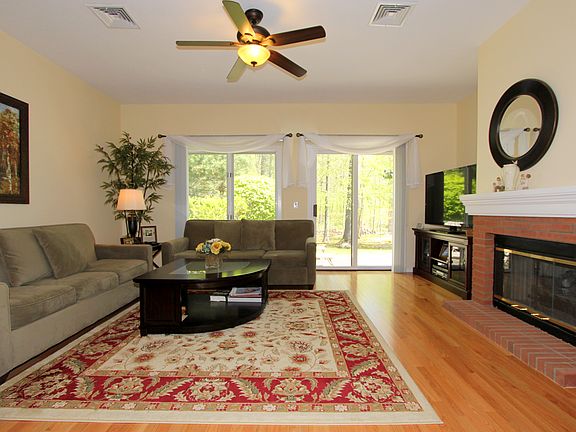 2nd image of 799B Heritage Hills Dr #B