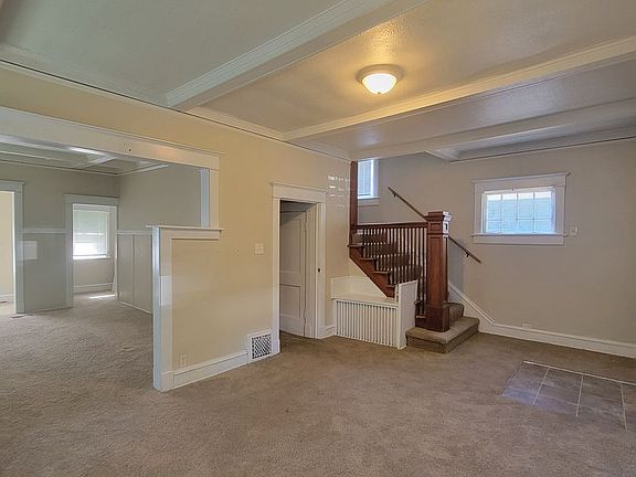 3rd image of 1702 S Arlington Ave