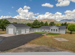 8215 Green Prairie Ln, Flagstaff, AZ 86004