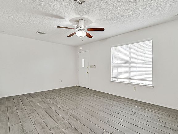 2nd image of 1724 Gambel Quail Dr