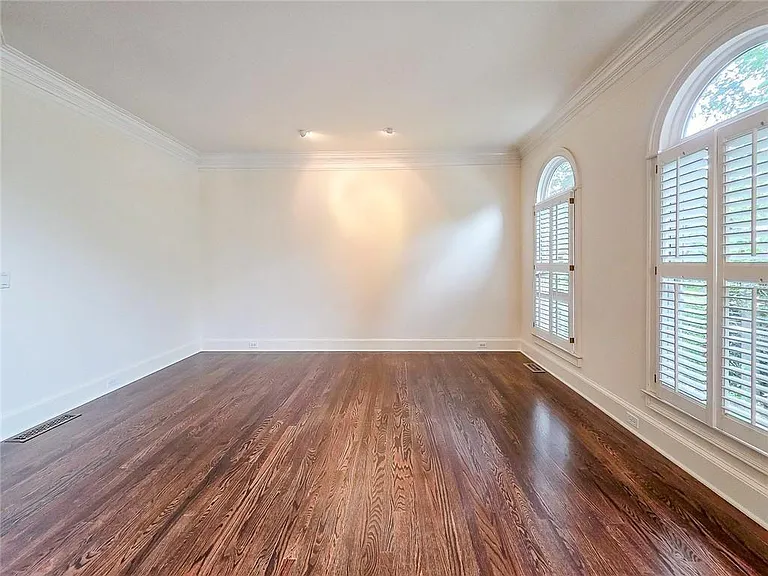 2502 Oak Hill Overlook — Photo 5