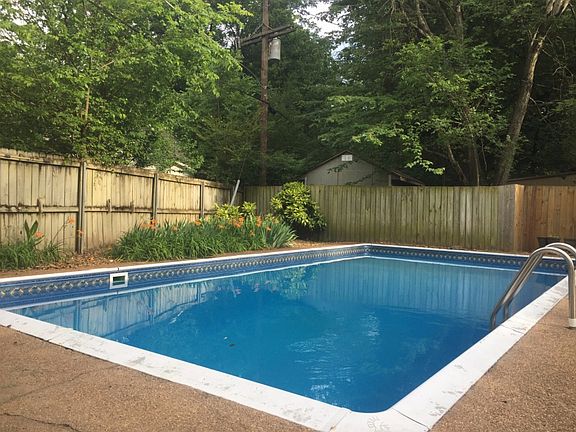 2nd image of 1264 Merrycrest Dr