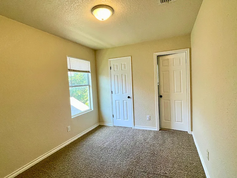 4832 Appleseed Ct — Photo 10
