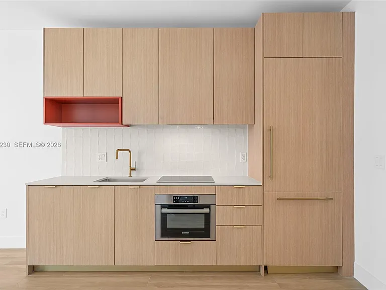 90 NE 32nd St #1009 — Photo 4