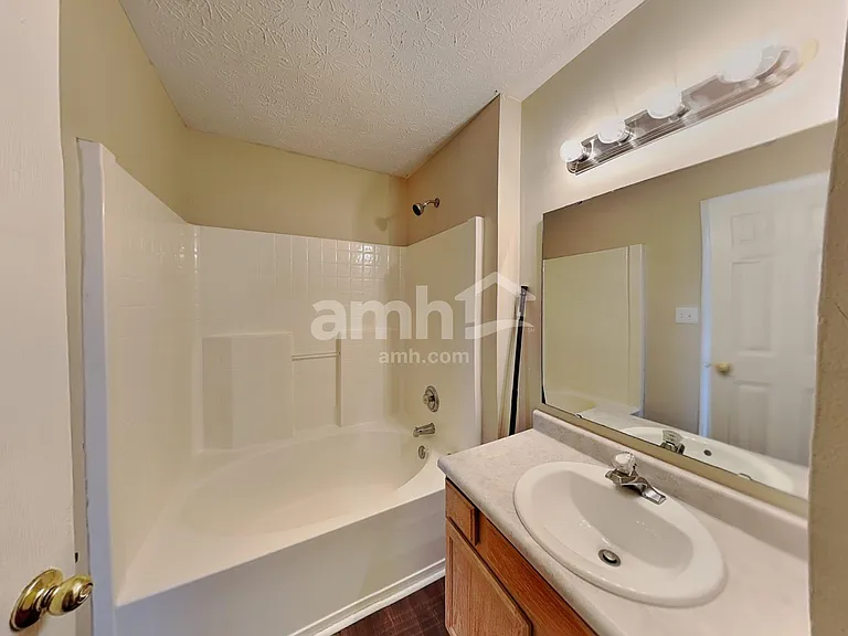 6580 Dunsdin Dr — Photo 13
