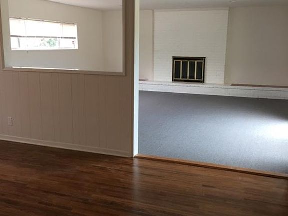 4th image of 11215 Woolford St