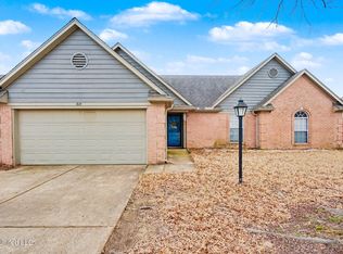 819 Lakemont Dr, Southaven, MS 38672