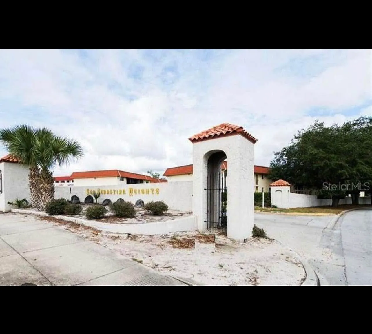 2 bed, 1082 sqft, $1,675 — Photo 2