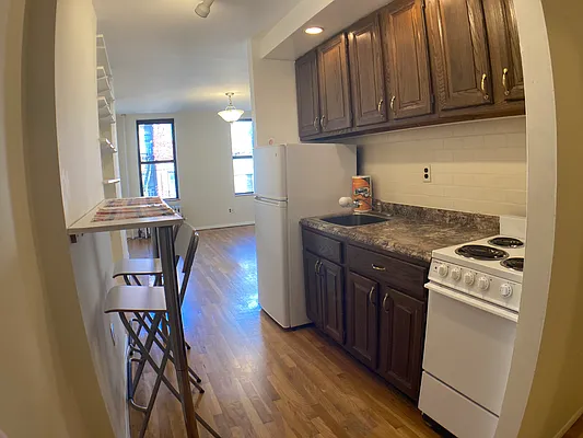 Rented by Highline Residential | media 11