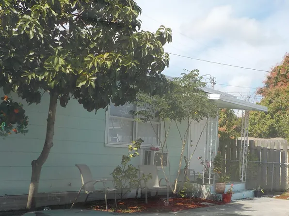 909 N F St, Lake Worth, FL 33460