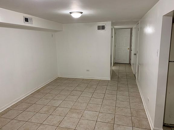 4th image of 4616 S Homan Ave