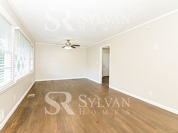 3rd image of 104 Adamson Dr