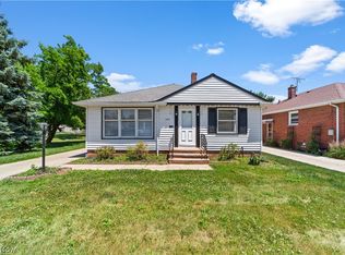 329 E 309th St, Willowick, OH 44095