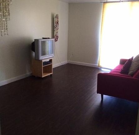 3rd image of 850 N Miami Ave APT 206