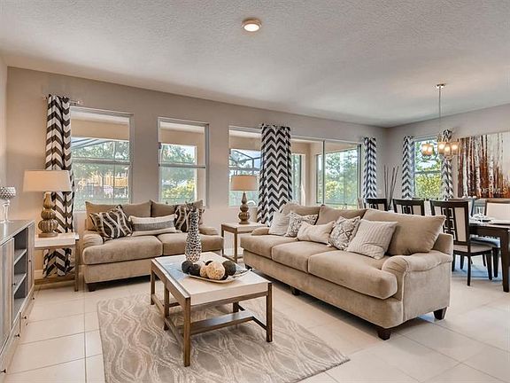4th image of 6101 Broad Oak Dr