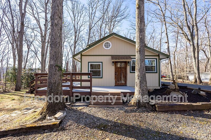 1st image of 11961 Mente Rd