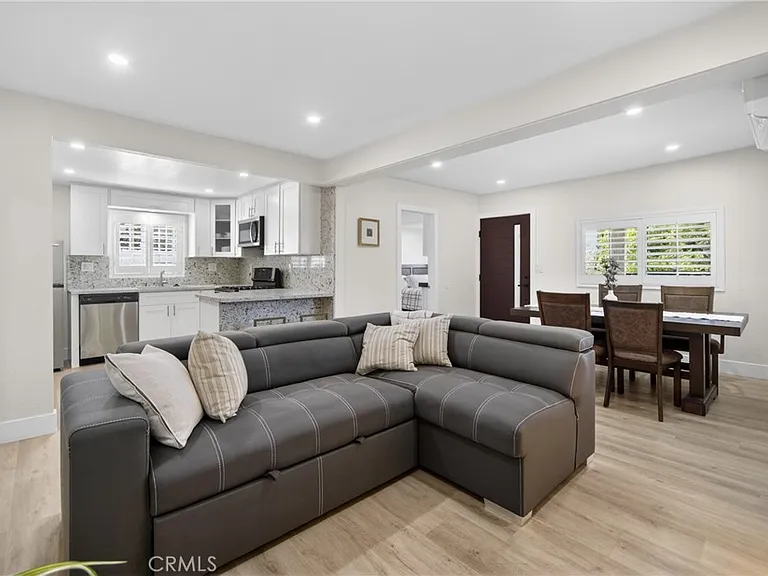 5929 Weaver Ln — Photo 6