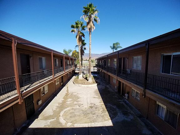 2nd image of 1239 W 14th St APT 1