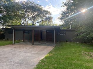 3925-27 Berkley Dr, Jackson, MS 39211