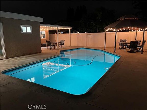 3rd image of 14665 Countrywood Ln