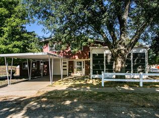 2000 Farragut St, Dubuque, IA 52001