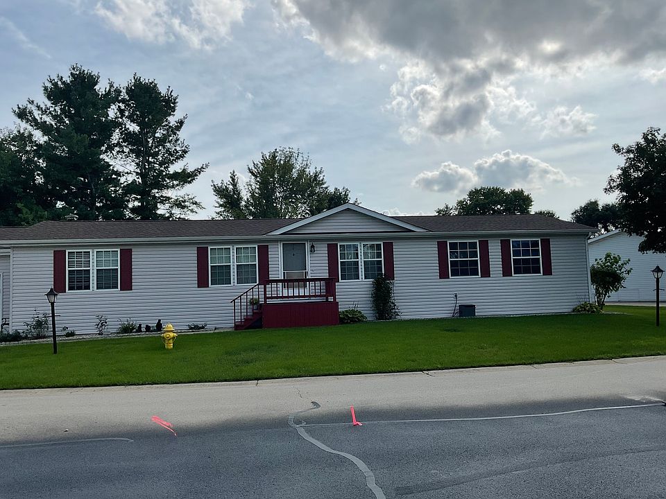 1st image of 5541 Mahogany Ln #0