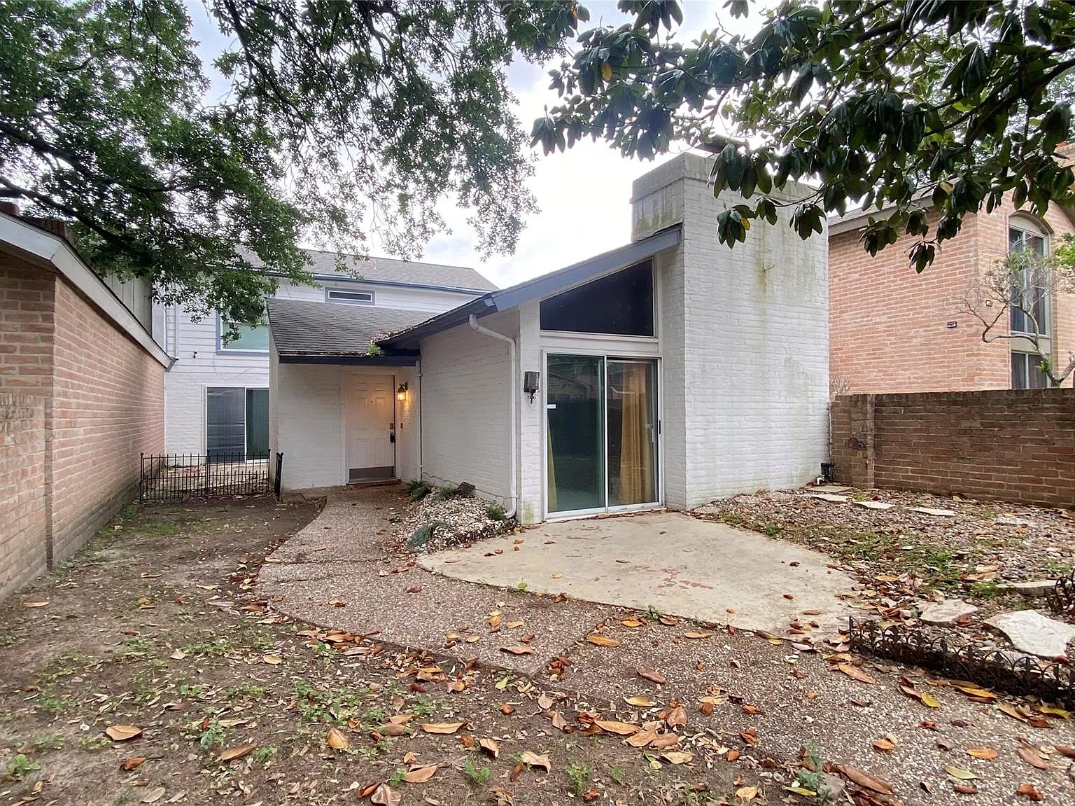 3 bed, 2.0 bath, 1714 sqft, $1,850 — Photo 2