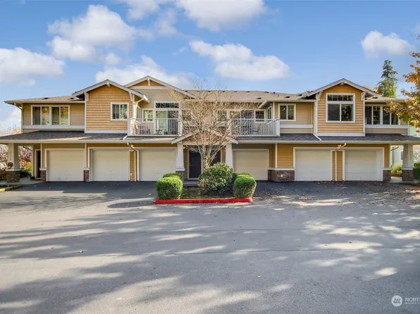 21240 40th Place S #E, Seattle, WA 98198