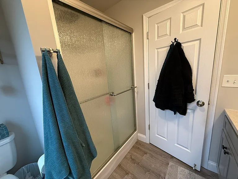 4 Pacific Blvd — Photo 17