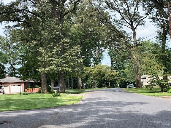 5th image of 24185 Beaver Dam Dr
