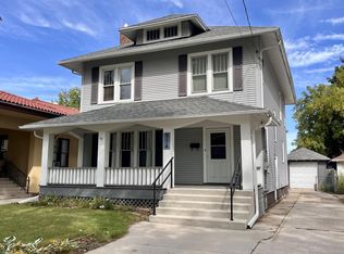 914 Saint Clair St, Manitowoc, WI 54220