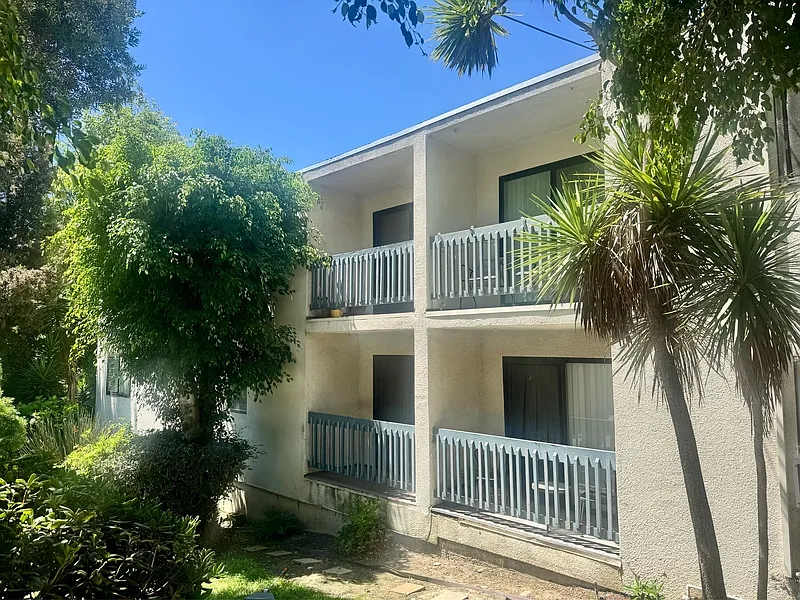 2 bed, 1.0 bath, 677 sqft, $2,495 — Photo 1