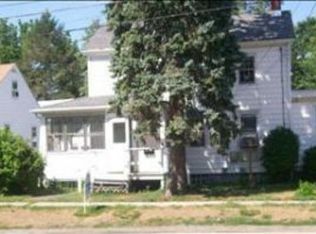 39 Jackson St, Fishkill, NY 12524
