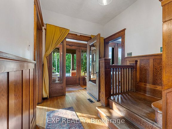 5th image of 48 Hall Ave E