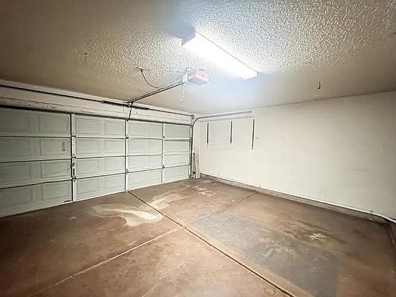 5th image of 1140 W Mesquite St