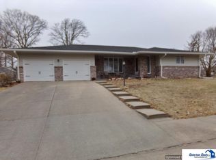 1025 N 12th St, Beatrice, NE 68310