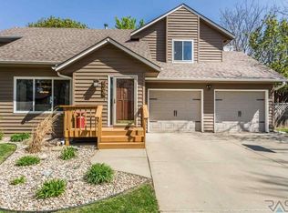 4906 E Havenhill Dr, Sioux Falls, SD 57110